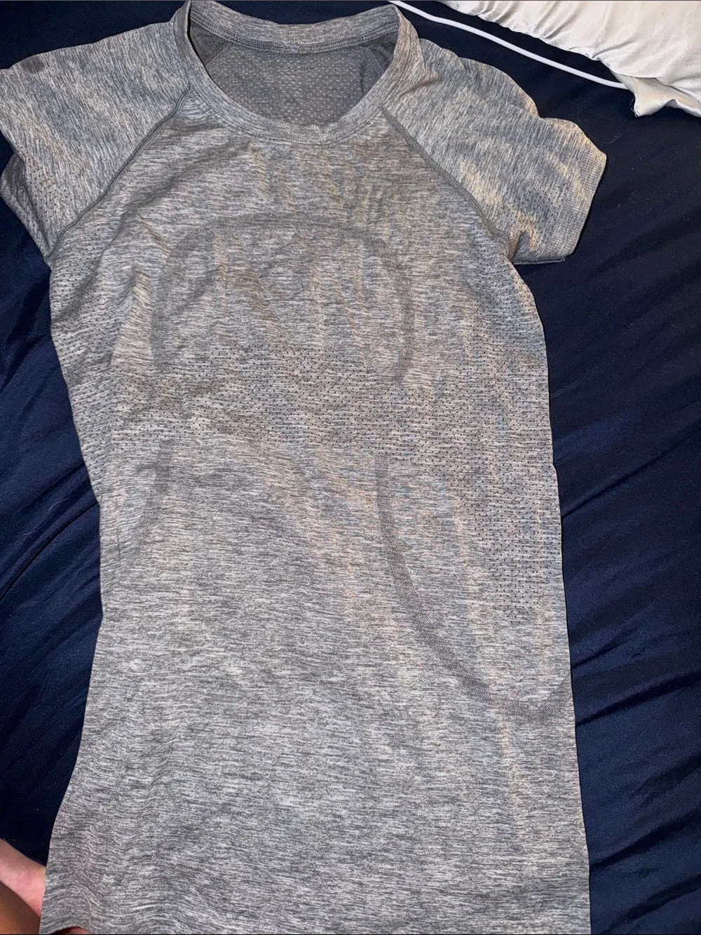 lululemon athletica swiftly tech size 4 Short Sleeve - Heather Gray